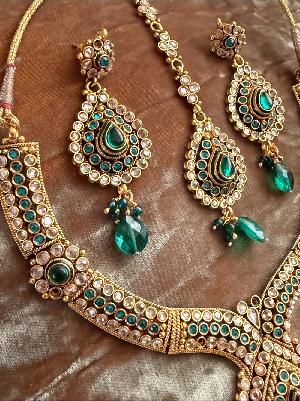 Gold-Tone Emerald Teardrop Necklace & Earring Maang Tikka Set Indian Wedding